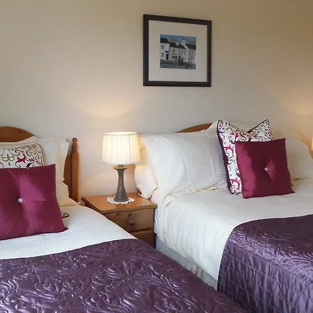 Rush Lake House 3* كليفدين